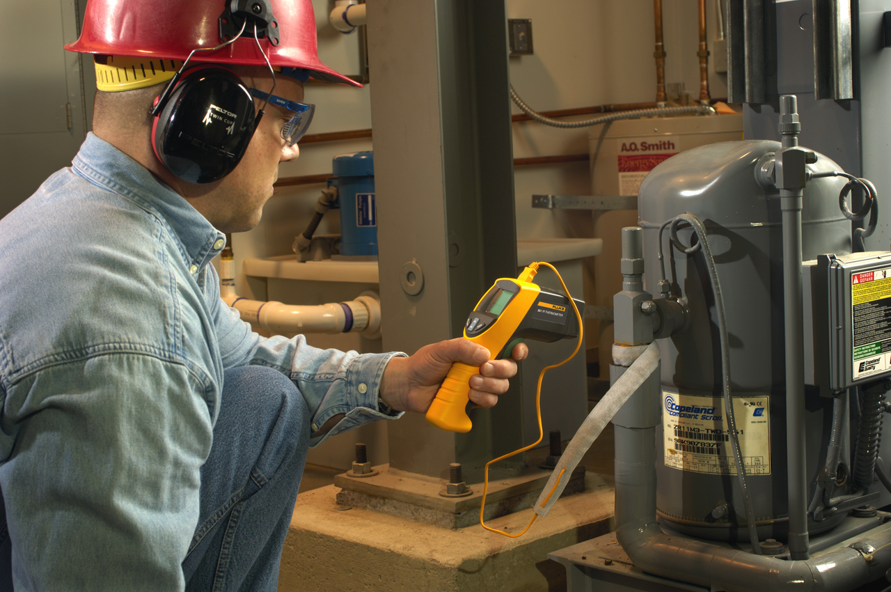 FLUKE 561- HVAC Infrared & Contact Thermometer - Image 3